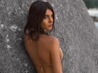Silvia Caruso kusząco w bikini